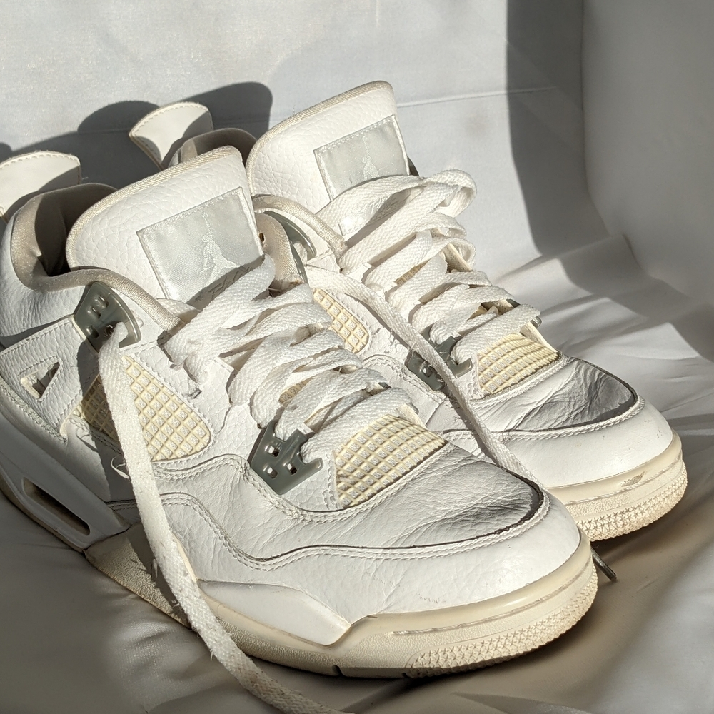 White Air Jordan 4 Retro BG